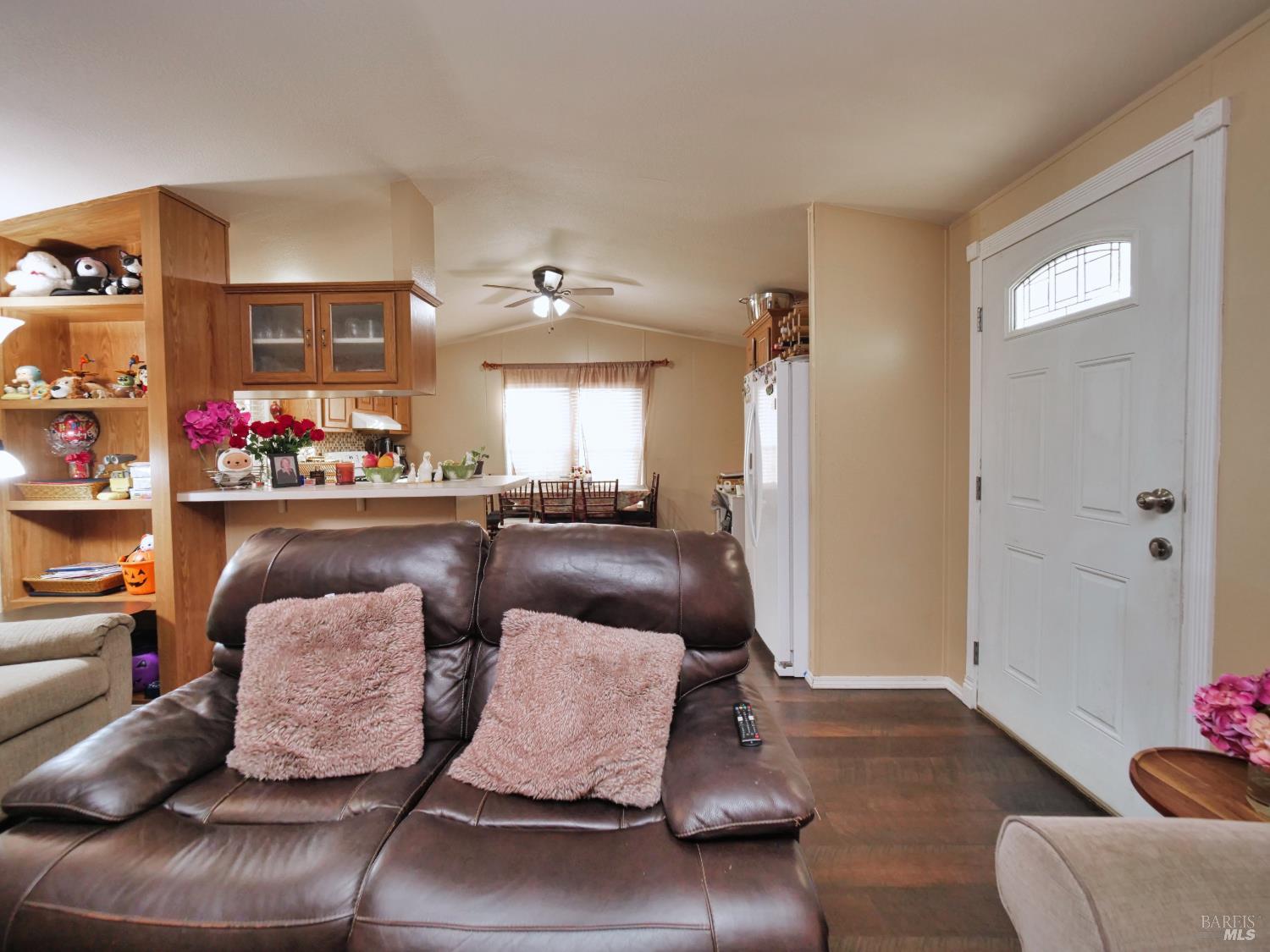 71 Heliotrope Street Vallejo CA 94589