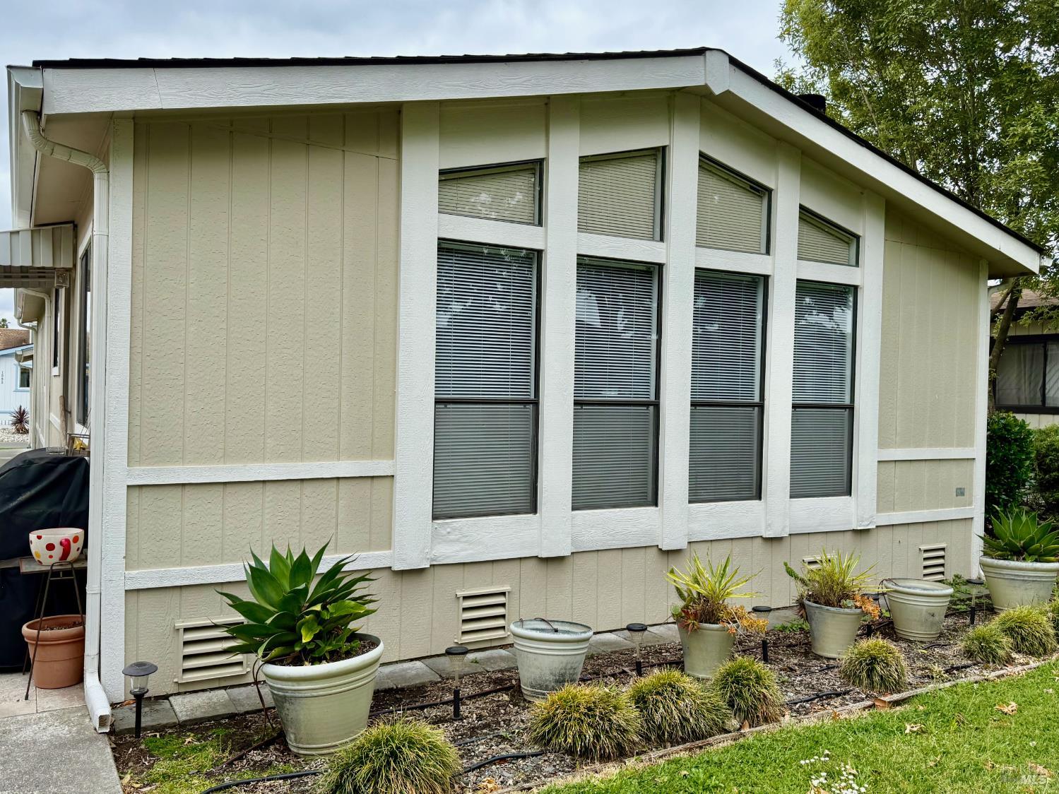1556 Royal Oak Drive Petaluma CA 94954