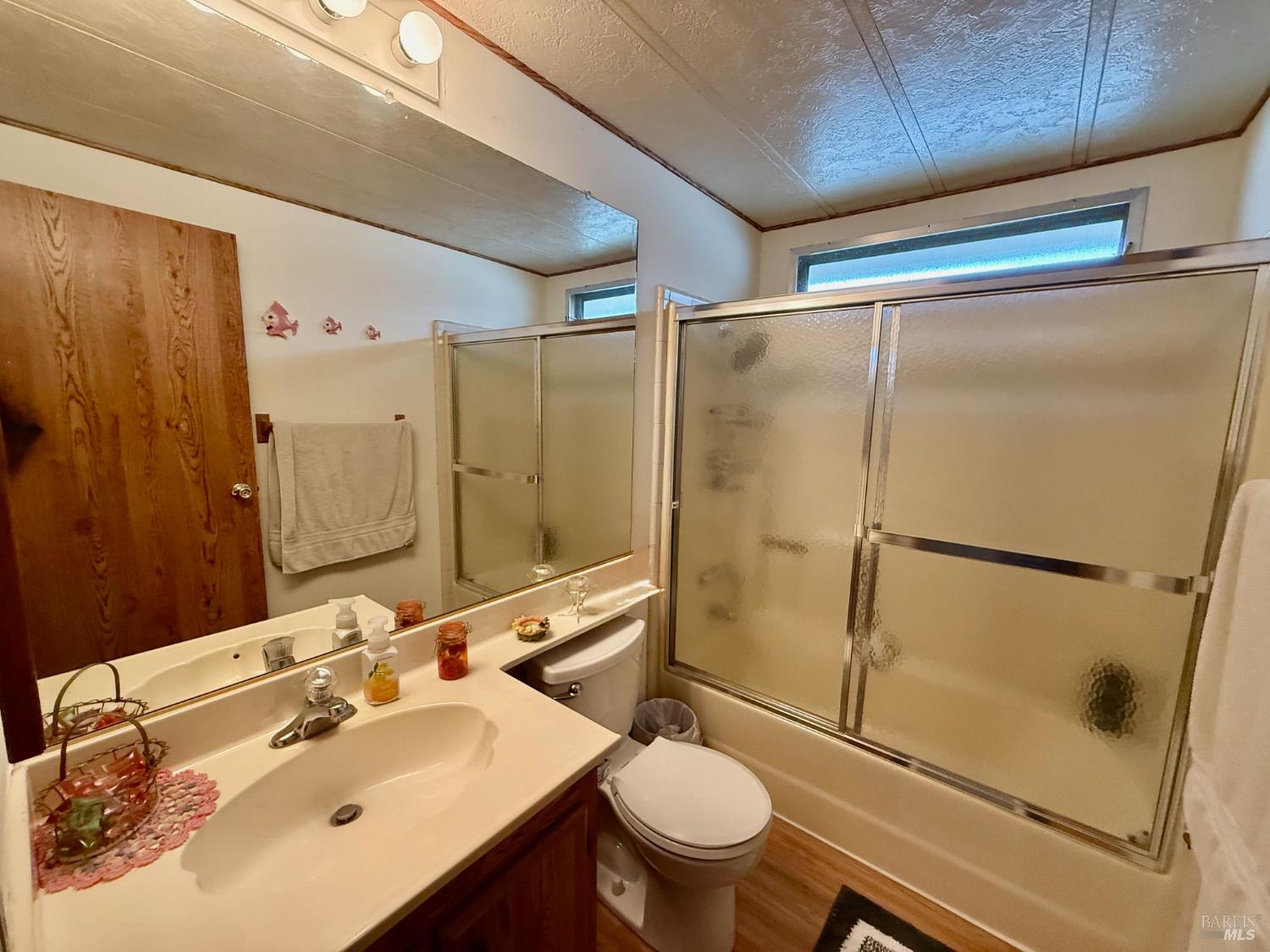 1556 Royal Oak Drive Petaluma CA 94954