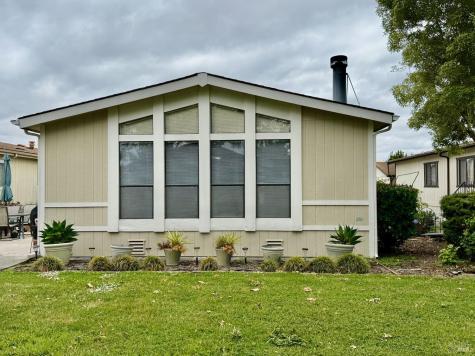 1556 Royal Oak Drive Petaluma CA 94954