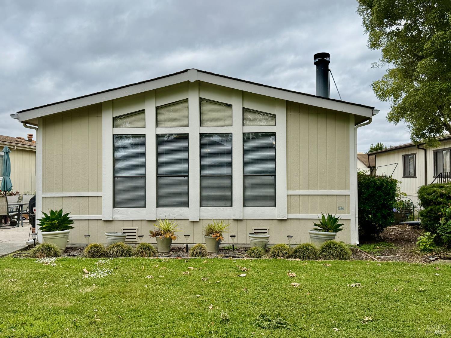 1556 Royal Oak Drive Petaluma CA 94954