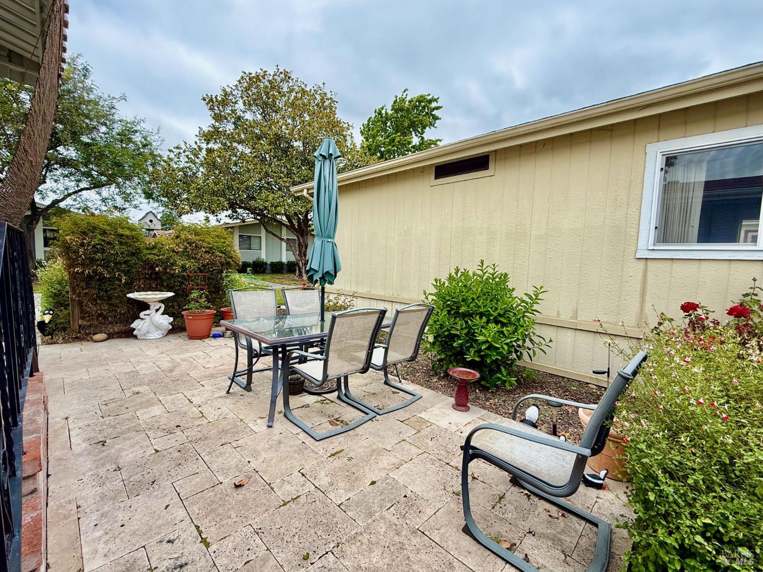 1556 Royal Oak Drive Petaluma CA 94954