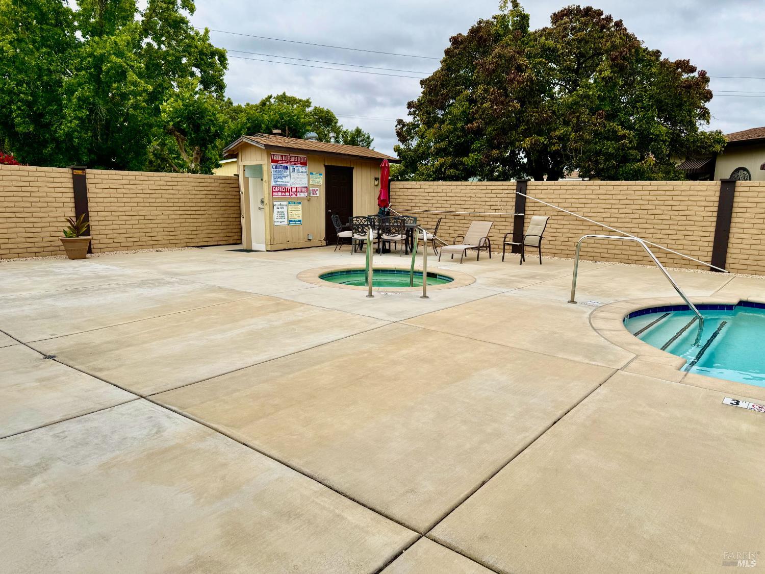 1556 Royal Oak Drive Petaluma CA 94954
