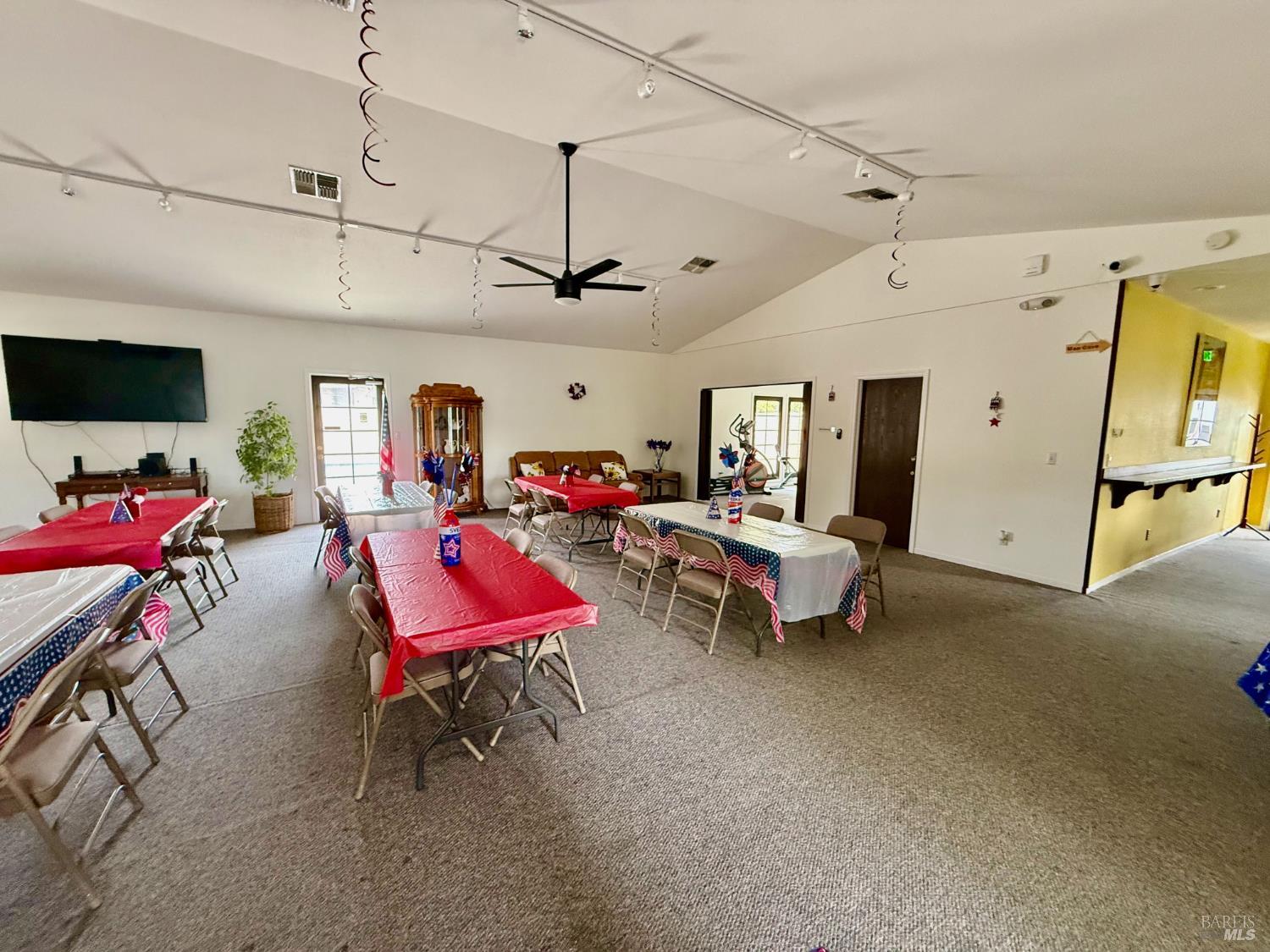 1556 Royal Oak Drive Petaluma CA 94954