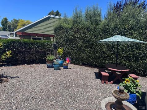 93 Candlewood Drive Petaluma CA 94952