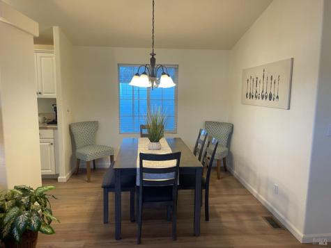 93 Candlewood Drive Petaluma CA 94952