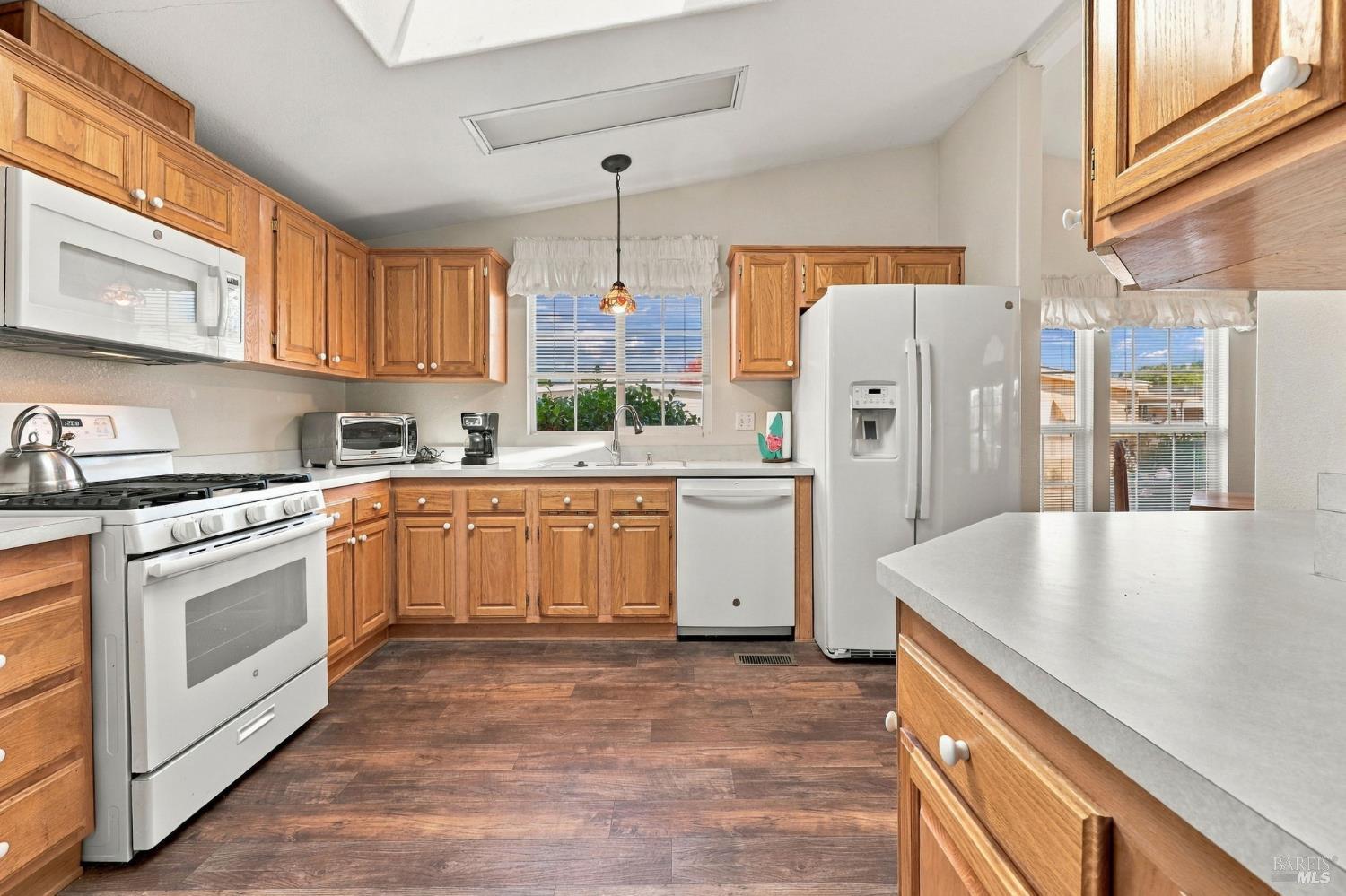 153 Stratford Way Santa Rosa CA 95401