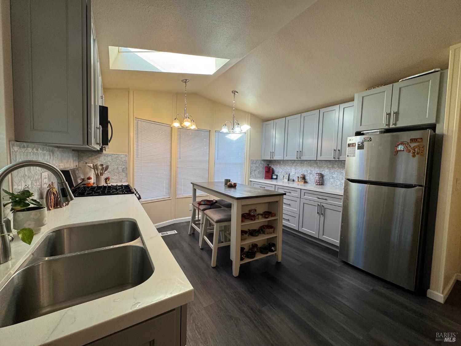 3 Wayside Drive Santa Rosa CA 95407