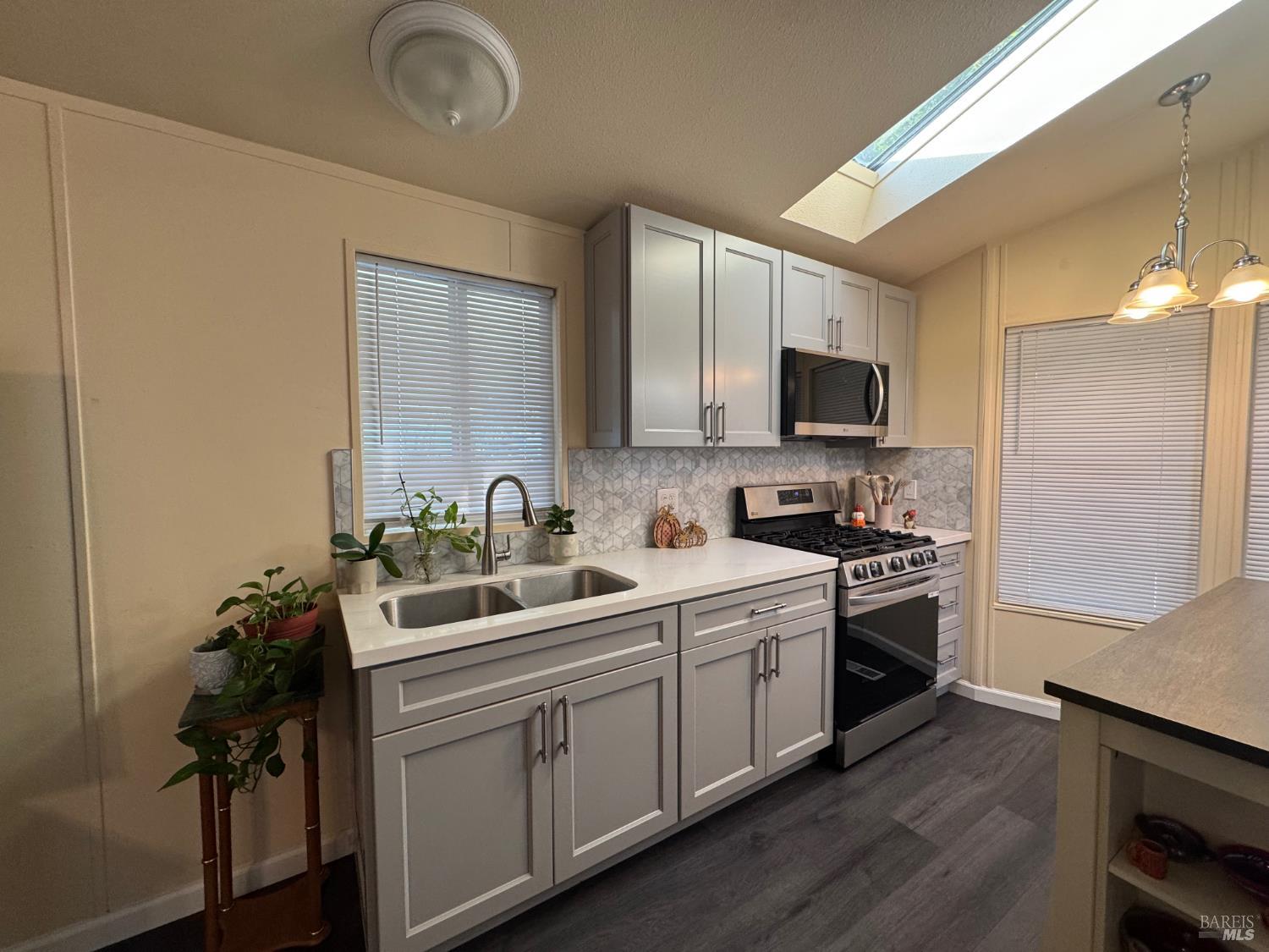 3 Wayside Drive Santa Rosa CA 95407
