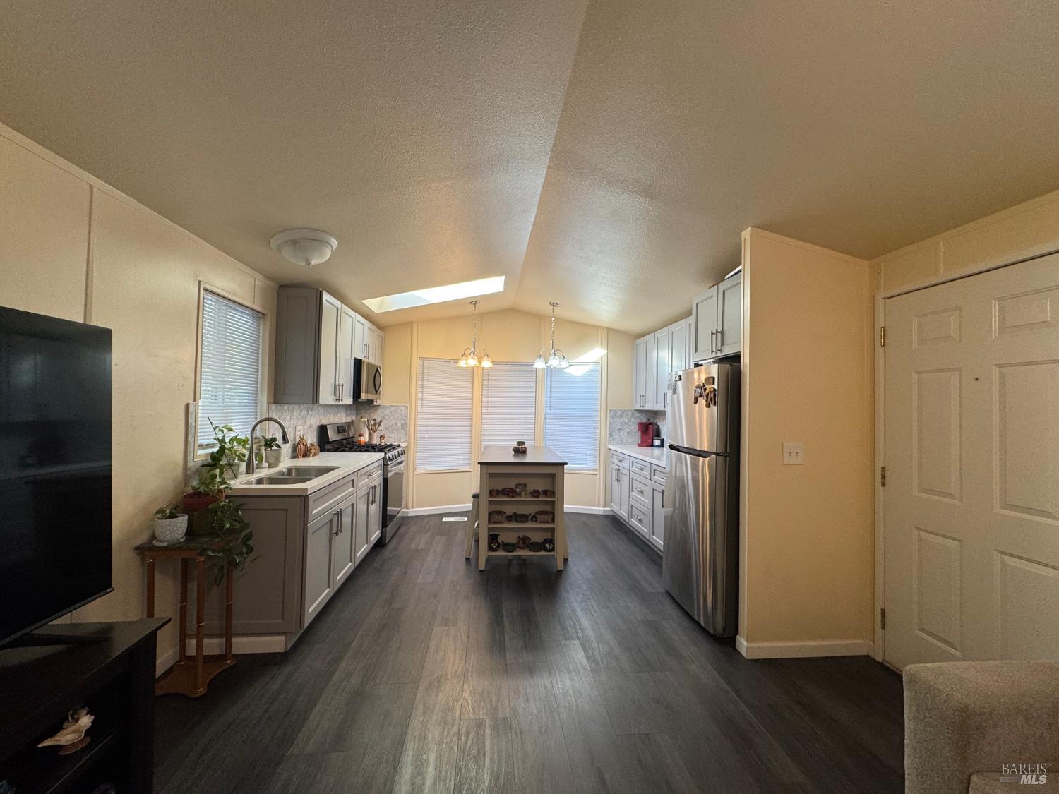 3 Wayside Drive Santa Rosa CA 95407