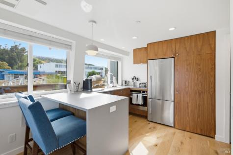 11 Commodore Marina Mill Valley CA 94941