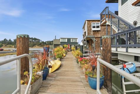 11 Commodore Marina Mill Valley CA 94941