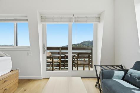 11 Commodore Marina Mill Valley CA 94941