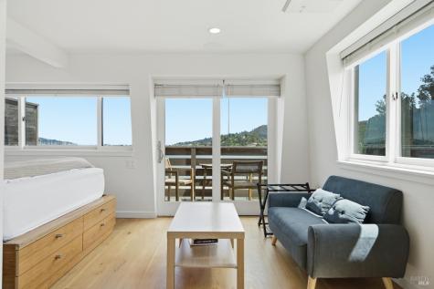 11 Commodore Marina Mill Valley CA 94941