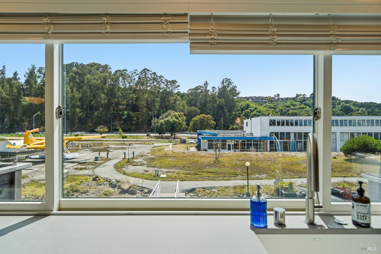 11 Commodore Marina Mill Valley CA 94941