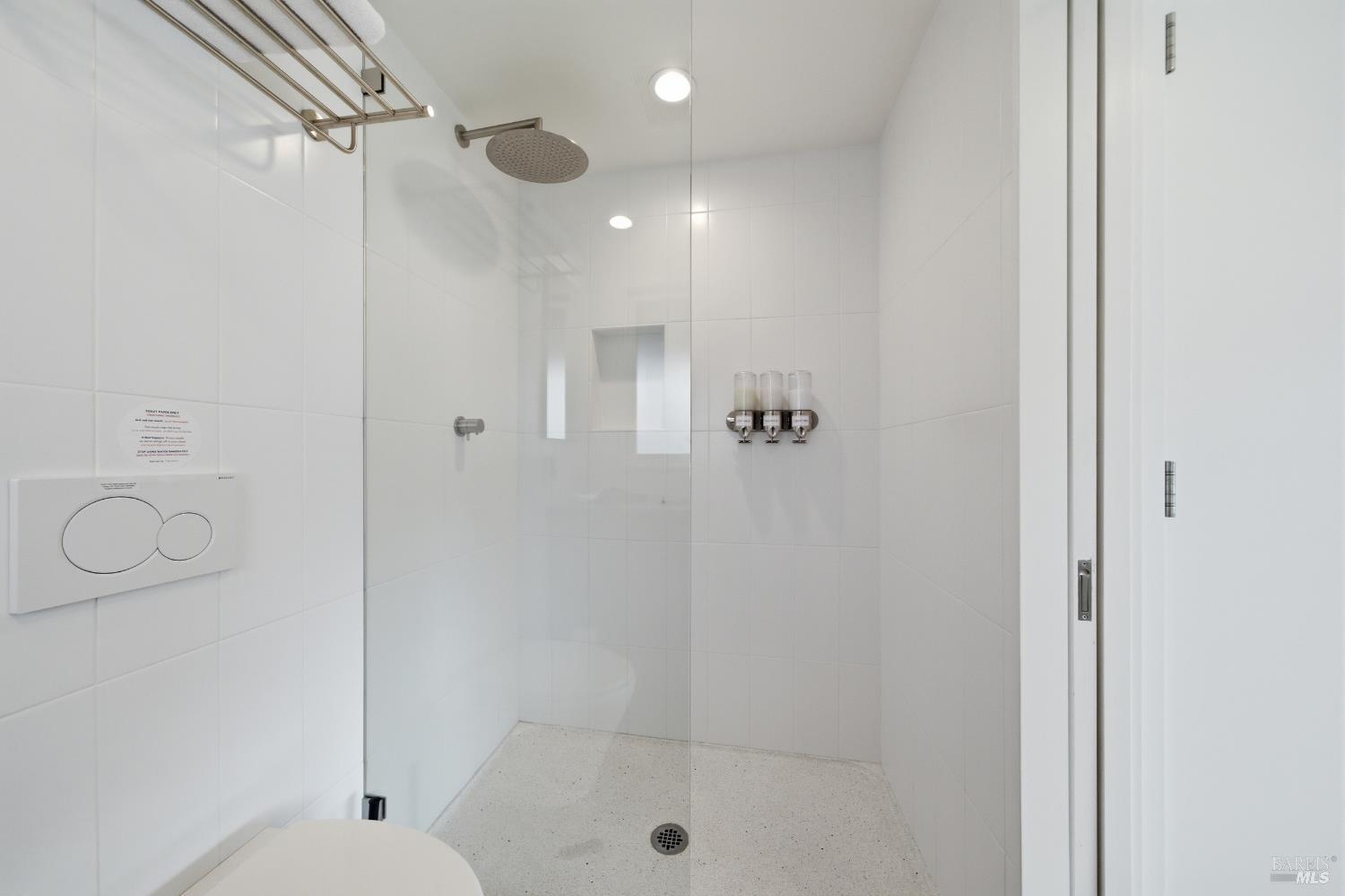 11 Commodore Marina Mill Valley CA 94941