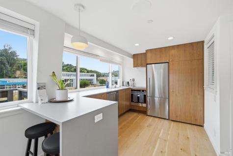 11 Commodore Marina Mill Valley CA 94941