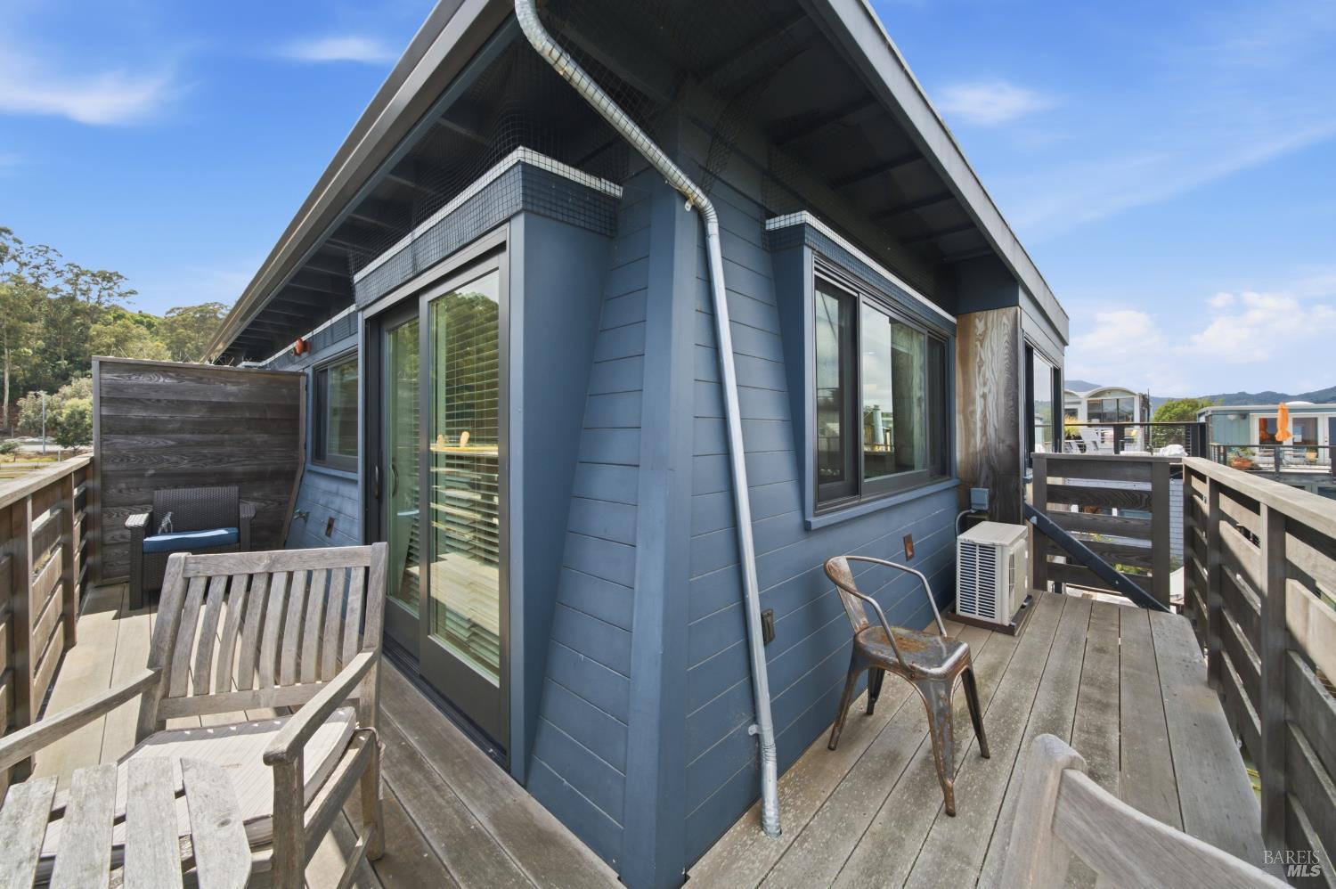 11 Commodore Marina Mill Valley CA 94941