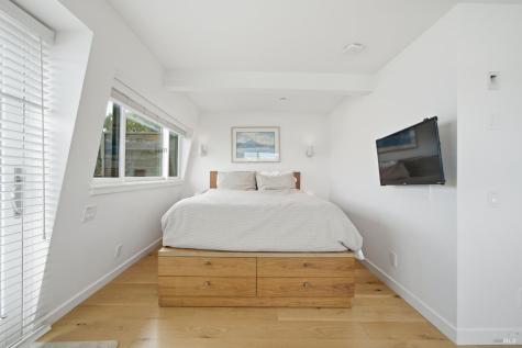 11 Commodore Marina Mill Valley CA 94941