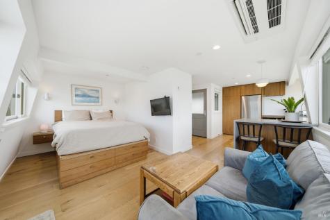 11 Commodore Marina Mill Valley CA 94941