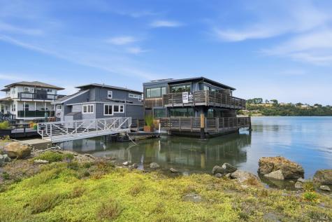 11 Commodore Marina Mill Valley CA 94941