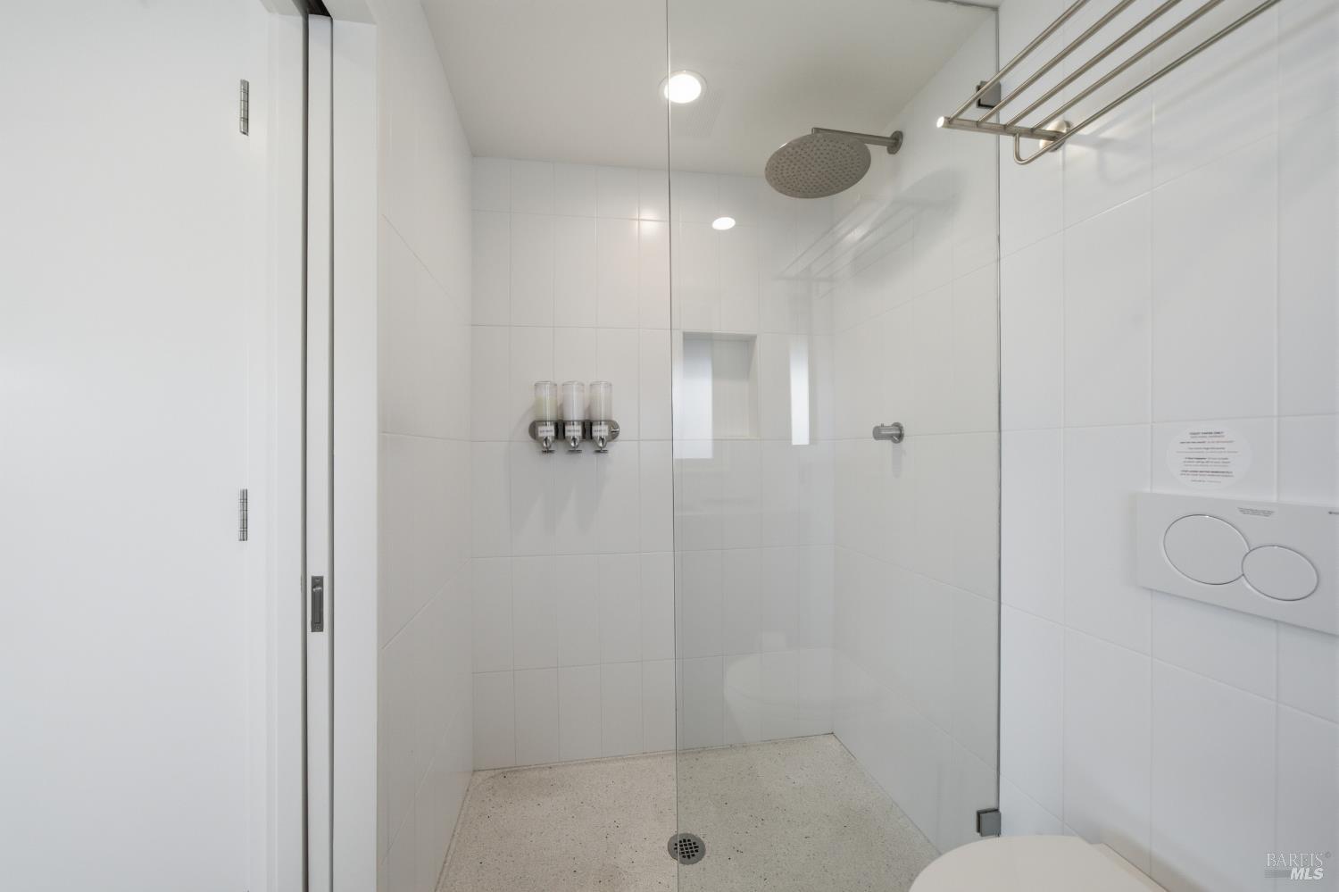 11 Commodore Marina Mill Valley CA 94941