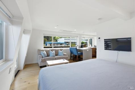 11 Commodore Marina Mill Valley CA 94941