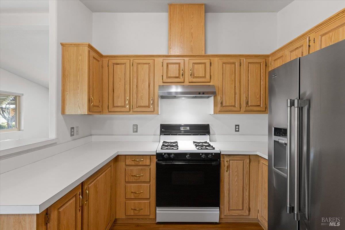 117 Oakwood Drive Petaluma CA 94954
