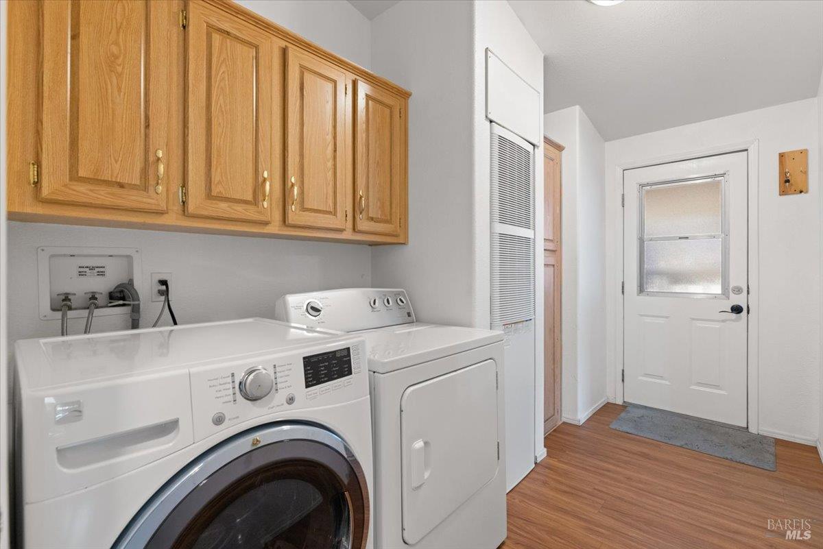 117 Oakwood Drive Petaluma CA 94954