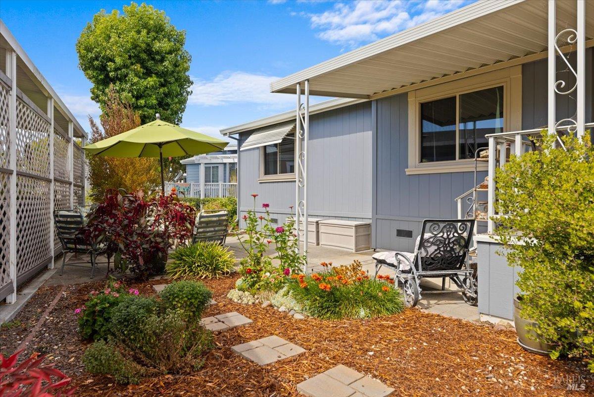 117 Oakwood Drive Petaluma CA 94954