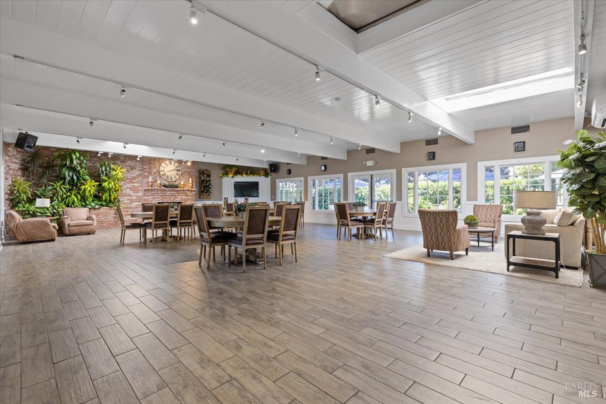 117 Oakwood Drive Petaluma CA 94954