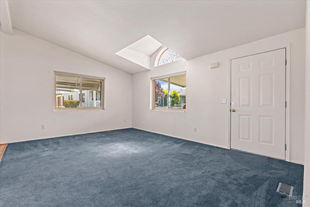 117 Oakwood Drive Petaluma CA 94954