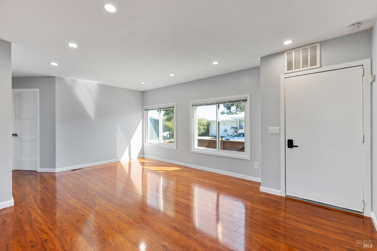 363 Glacier Way San Rafael CA 94903