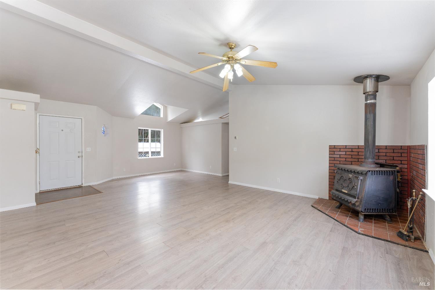 5751 Ridgewood Road Willits CA 95490