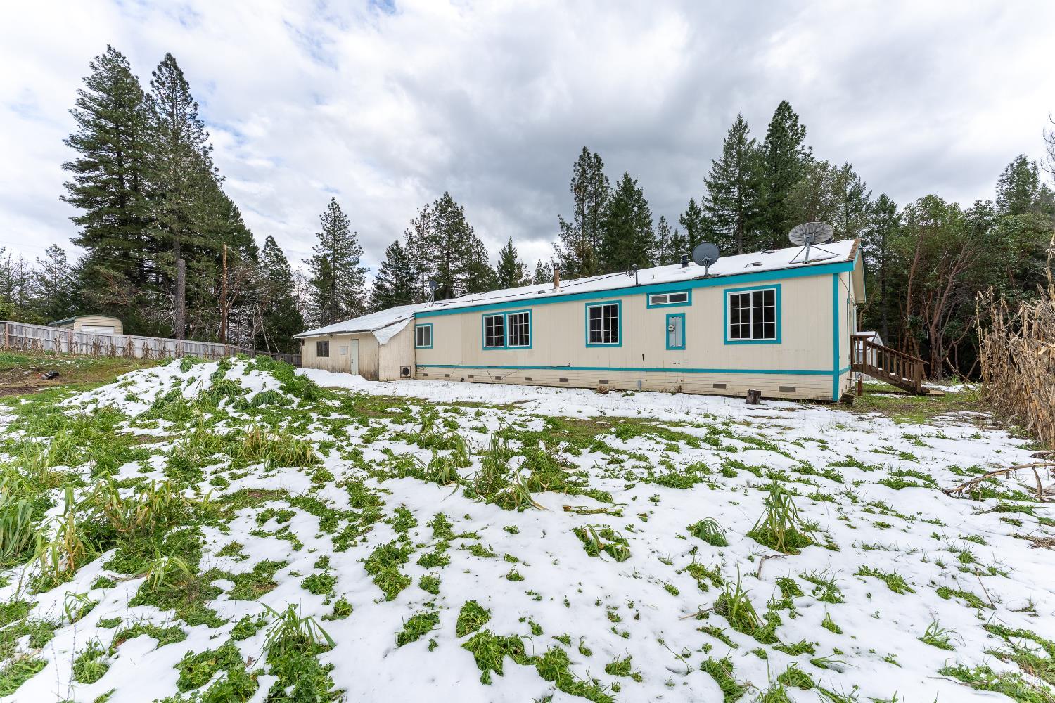 5751 Ridgewood Road Willits CA 95490
