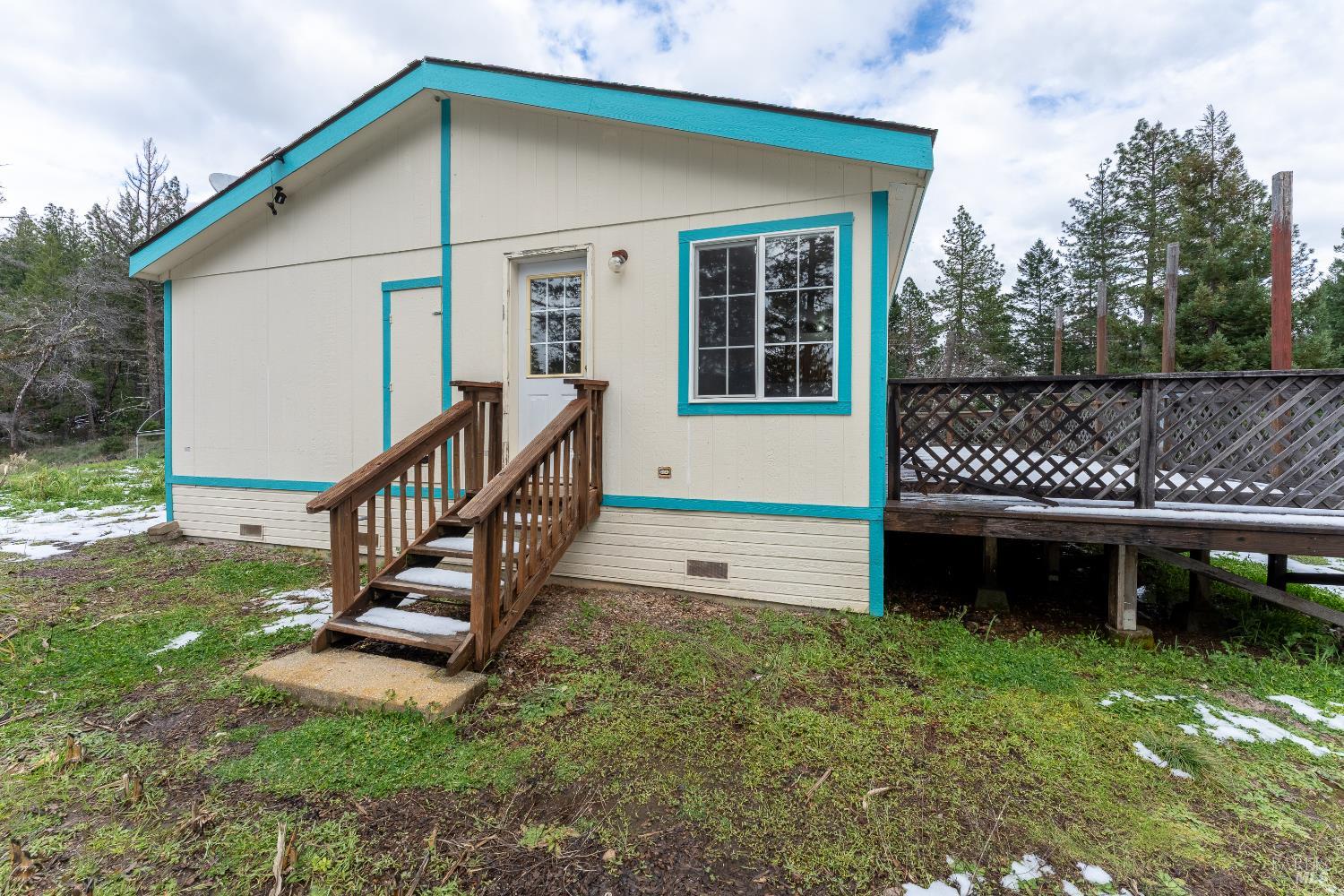 5751 Ridgewood Road Willits CA 95490