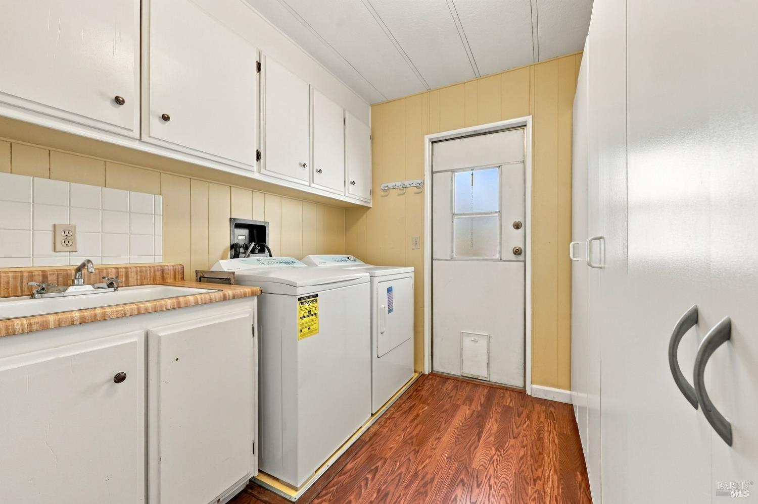 1037 Maple Drive Windsor CA 95492