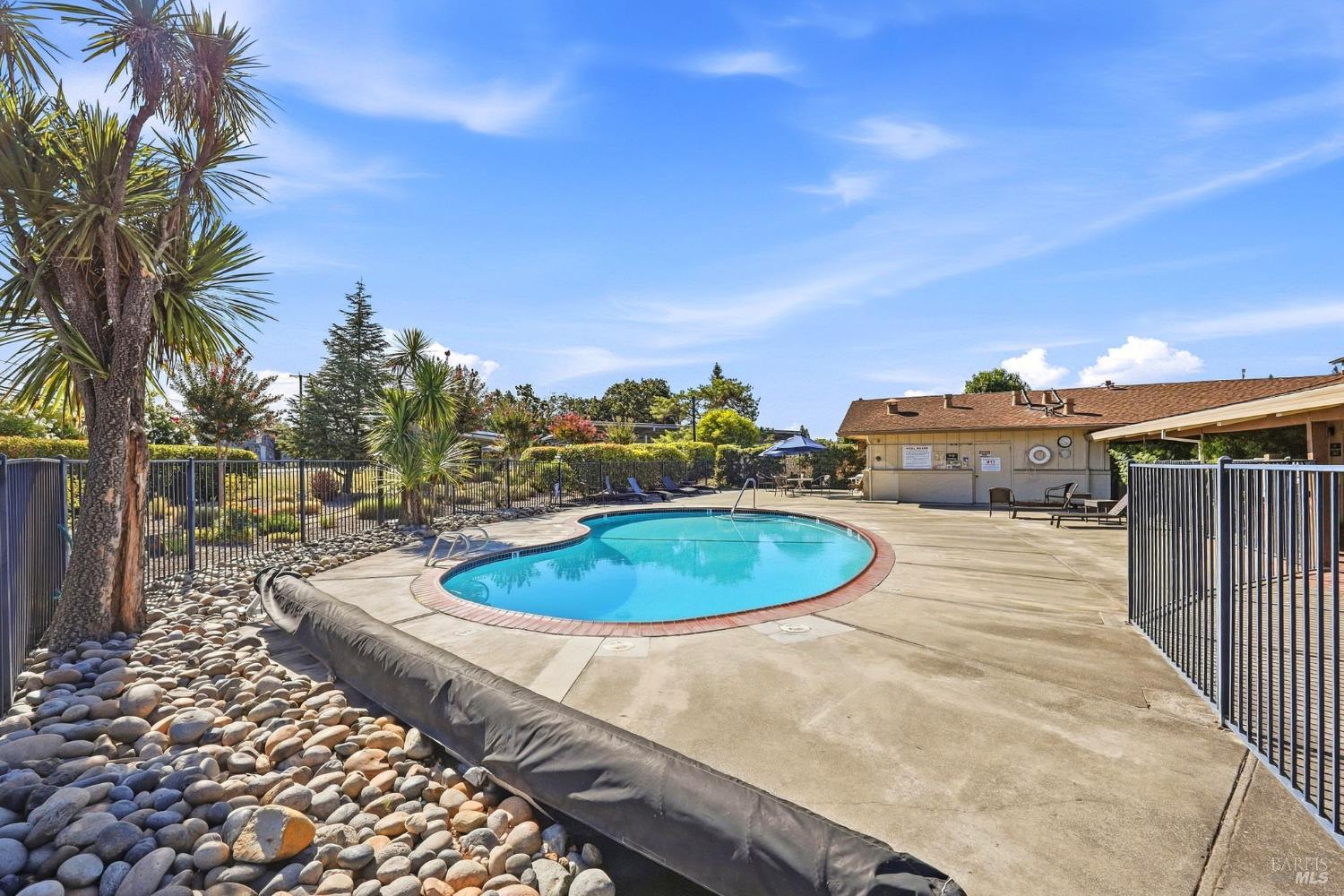 1037 Maple Drive Windsor CA 95492