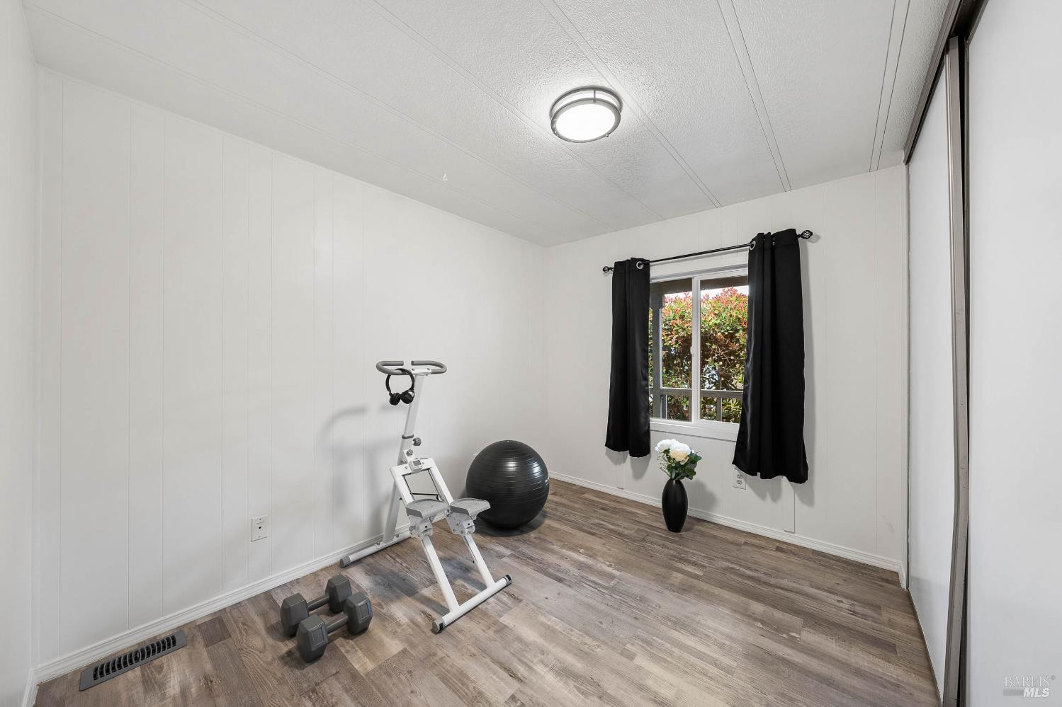 4174 4th Avenue Lakeport CA 95453