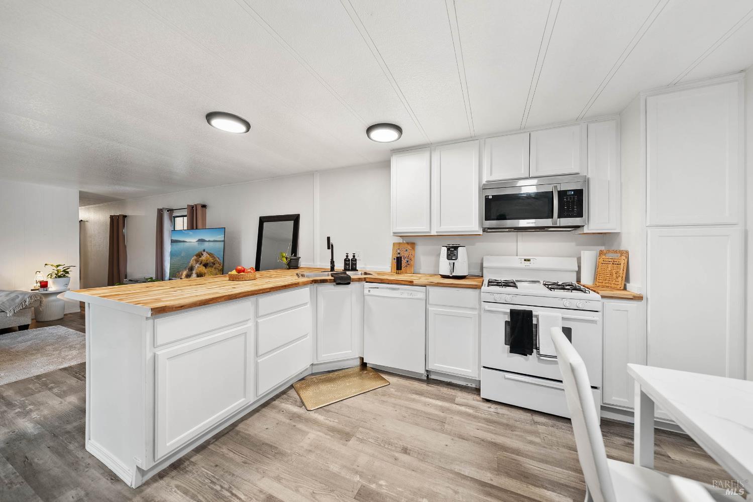 4174 4th Avenue Lakeport CA 95453