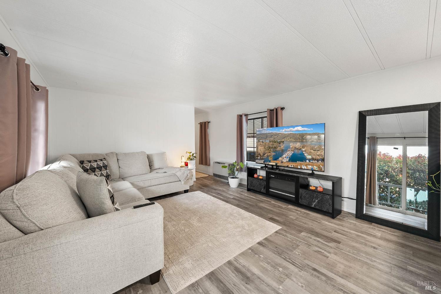 4174 4th Avenue Lakeport CA 95453
