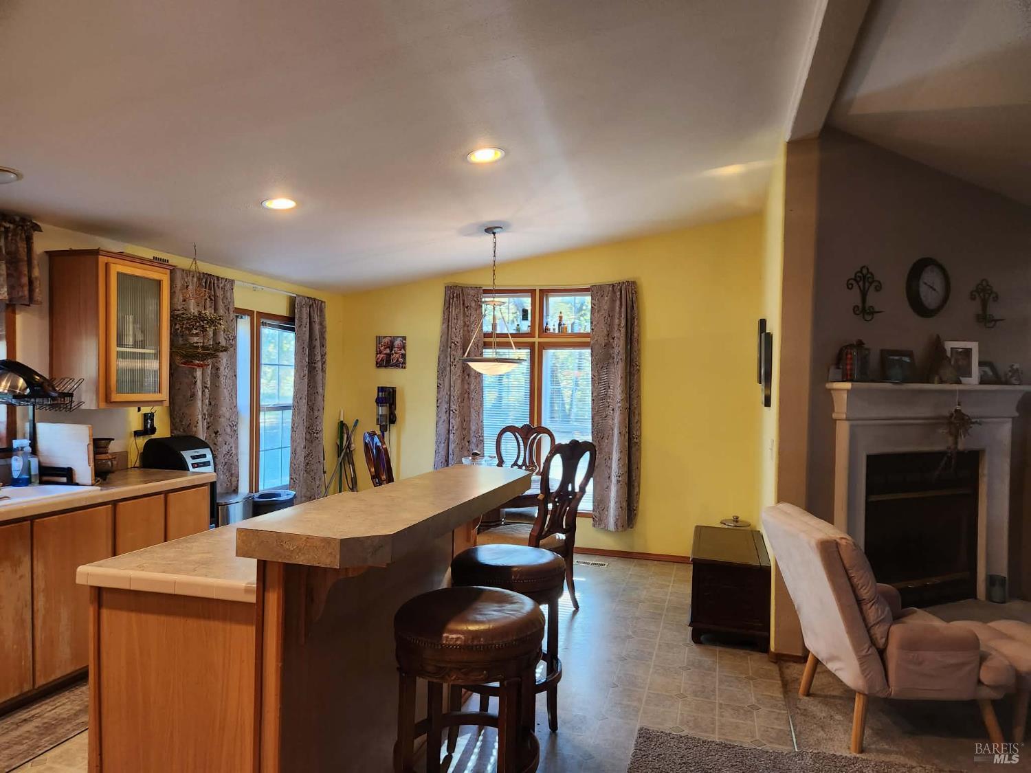 19401 Walker Road Willits CA 95490