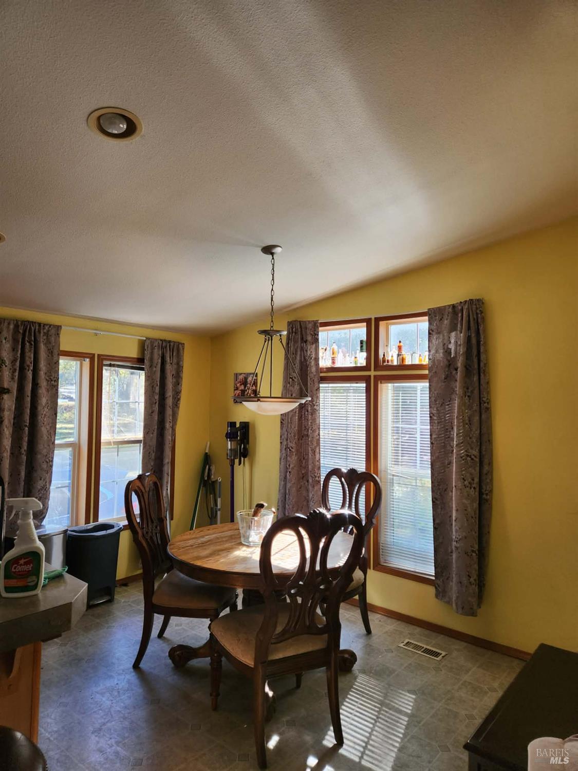 19401 Walker Road Willits CA 95490