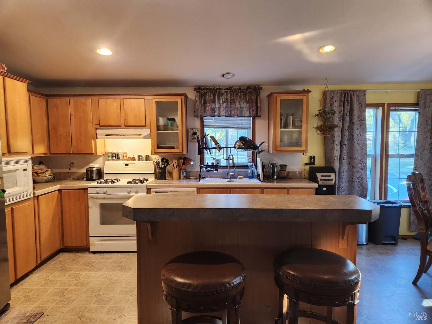 19401 Walker Road Willits CA 95490