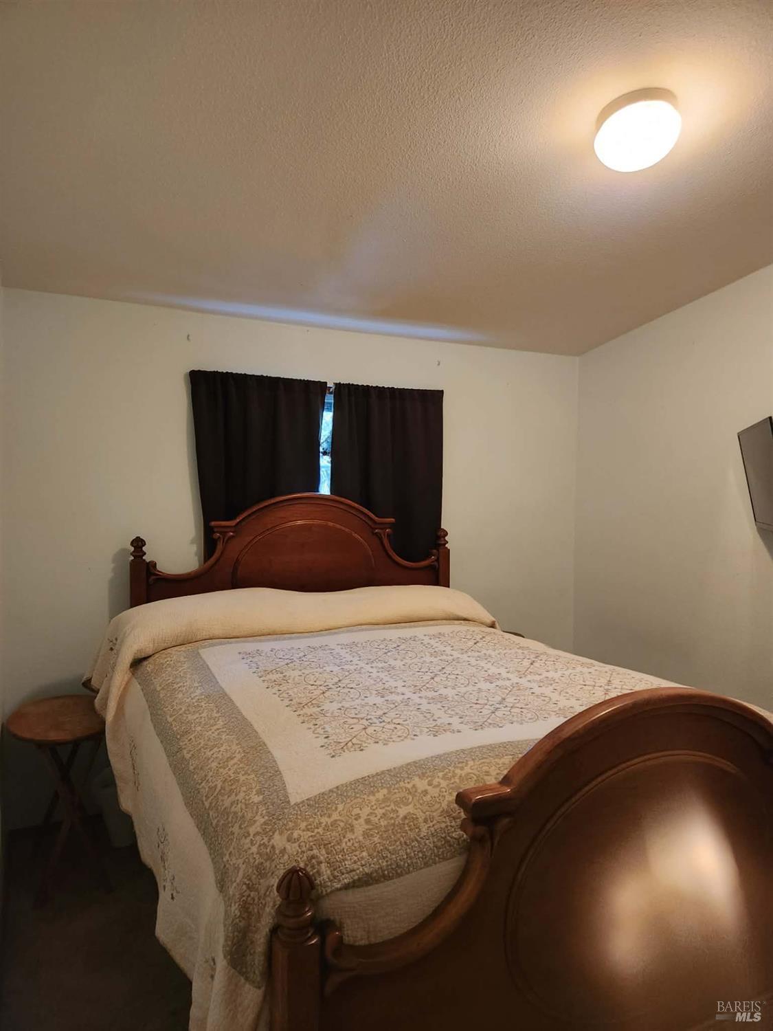19401 Walker Road Willits CA 95490