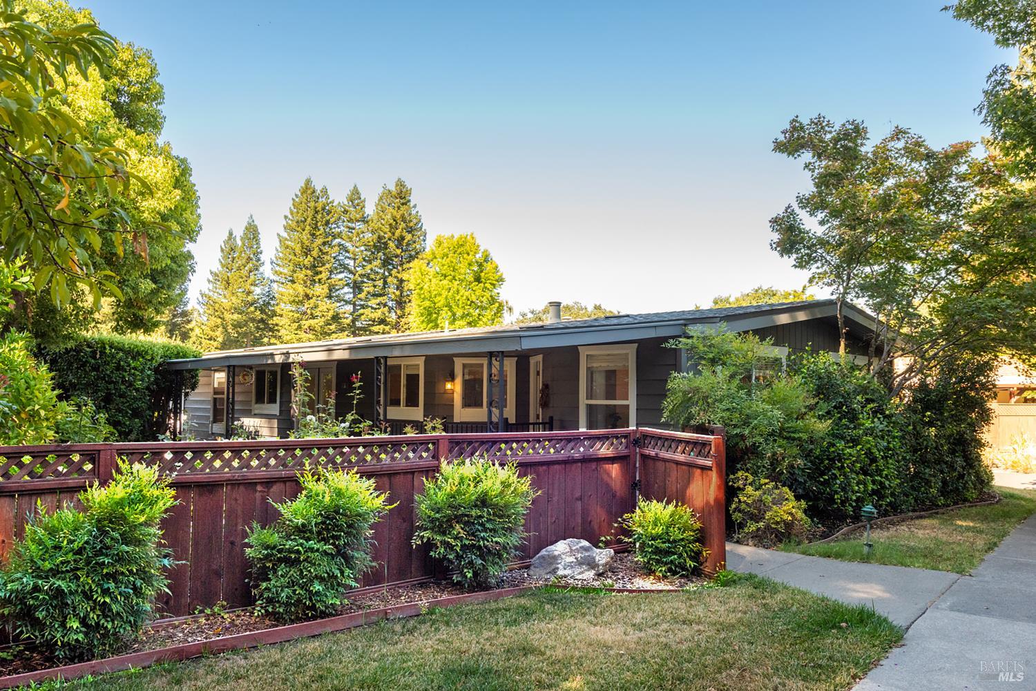 54 Laguna Seca Court St. Helena CA 94574