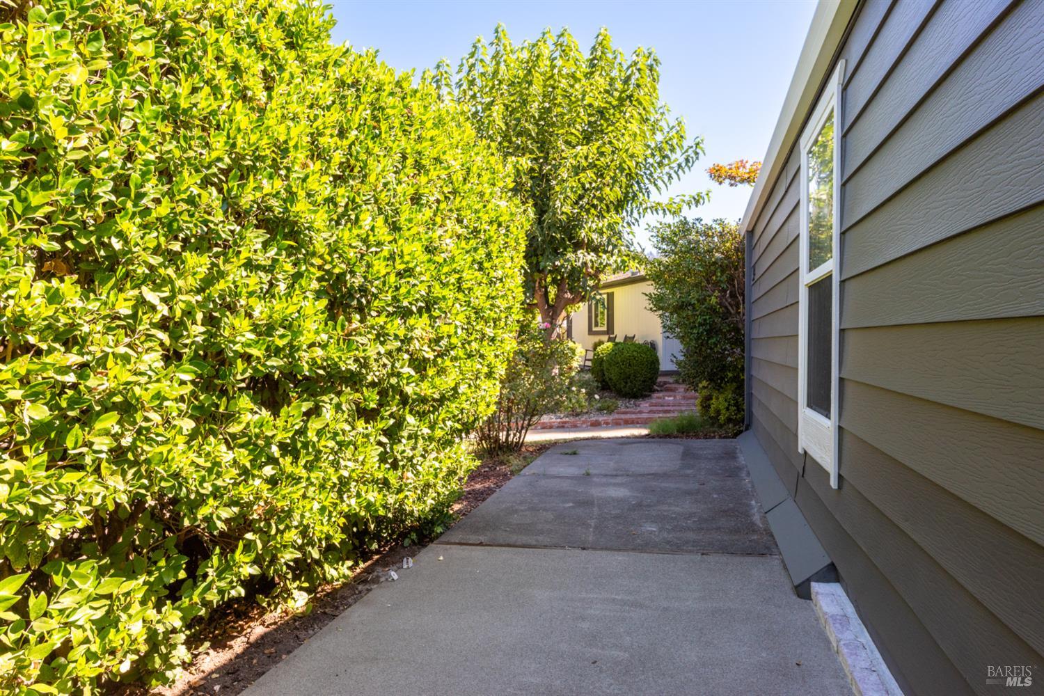 54 Laguna Seca Court St. Helena CA 94574