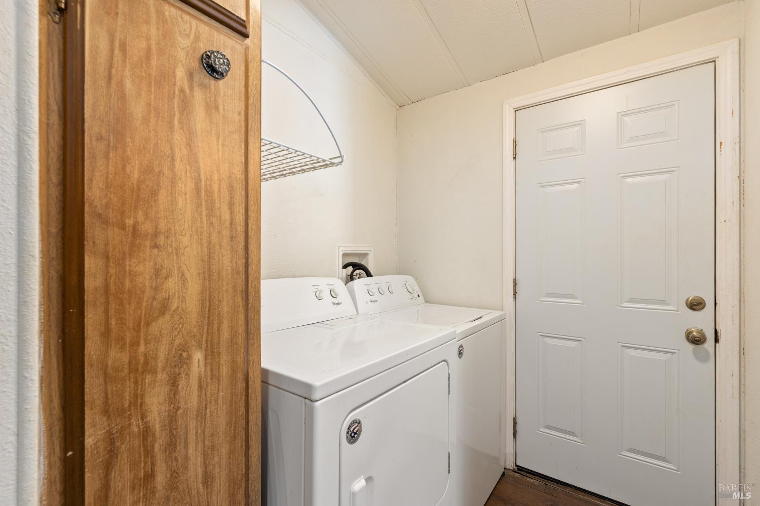 6153 James Street Clearlake CA 95422