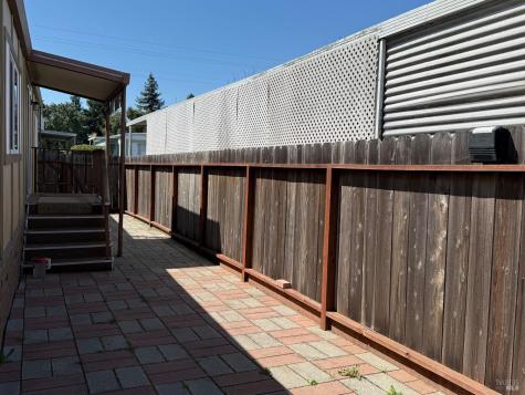 67 Leisure Park Circle Santa Rosa CA 95401
