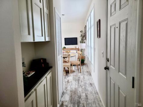 890 Rockwell Road Cloverdale CA 95425